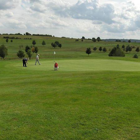 Lauterbach Apartments Golfpark Schlossgut Sickendorf מראה חיצוני תמונה