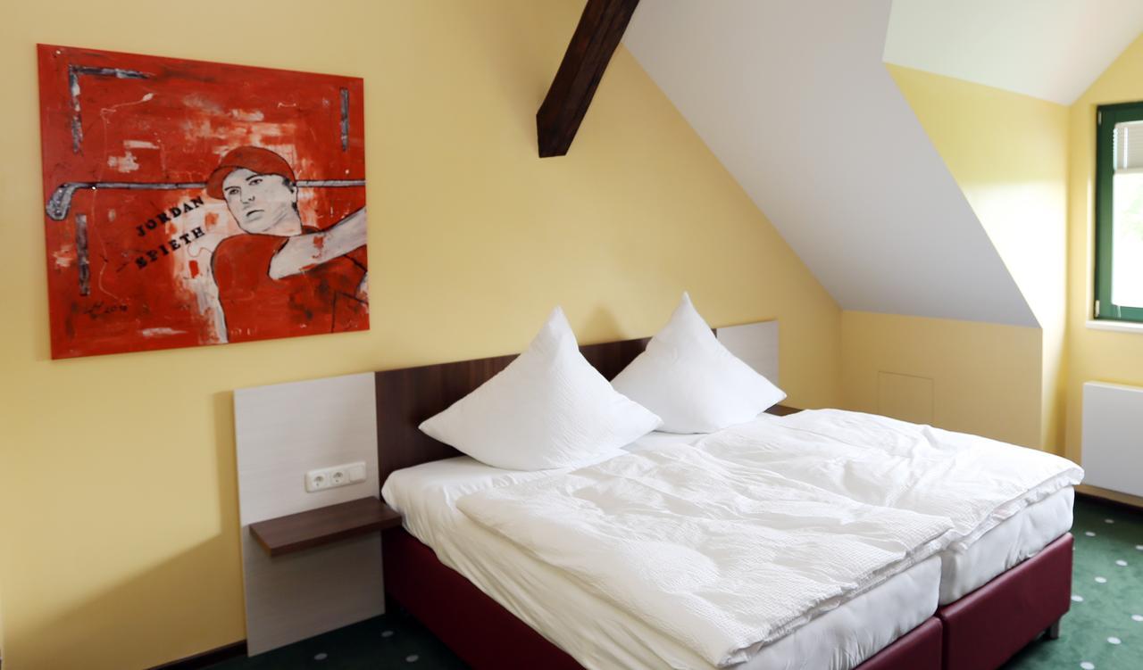 Lauterbach Apartments Golfpark Schlossgut Sickendorf מראה חיצוני תמונה